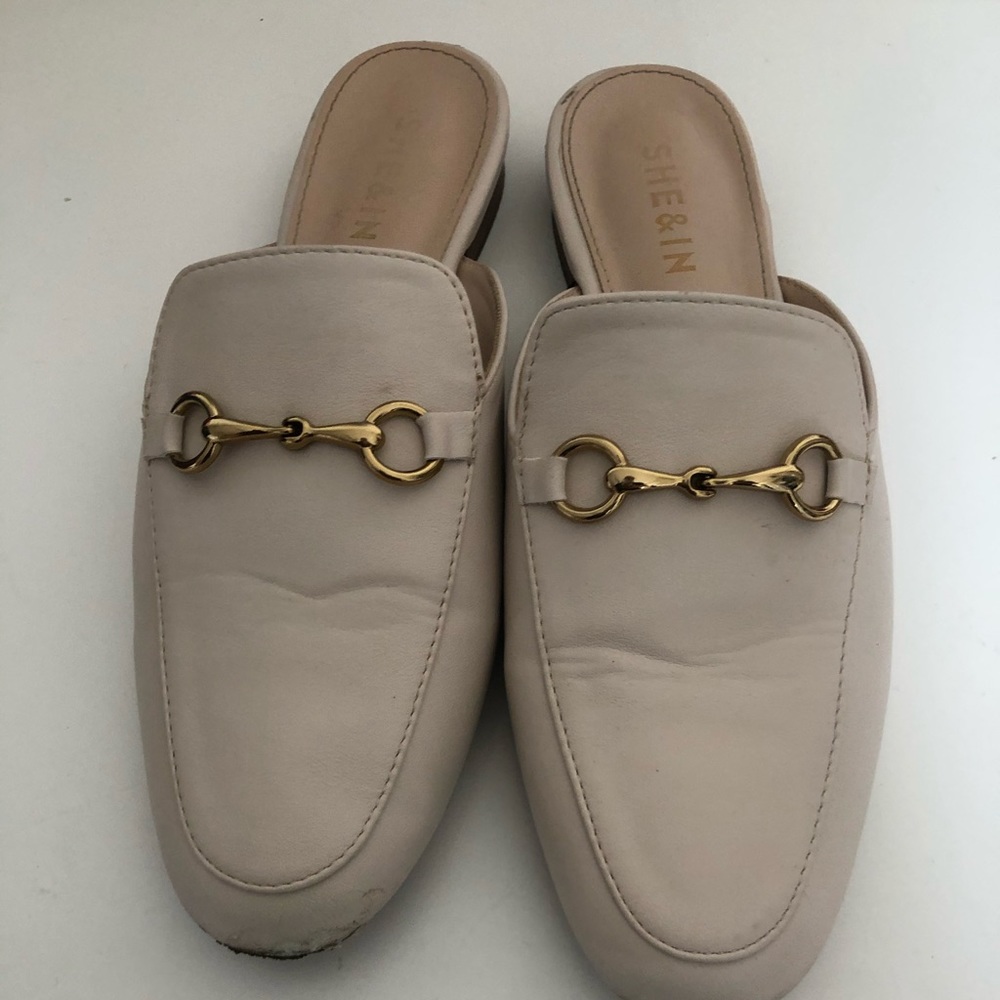 CREAM LOAFER SANDALS